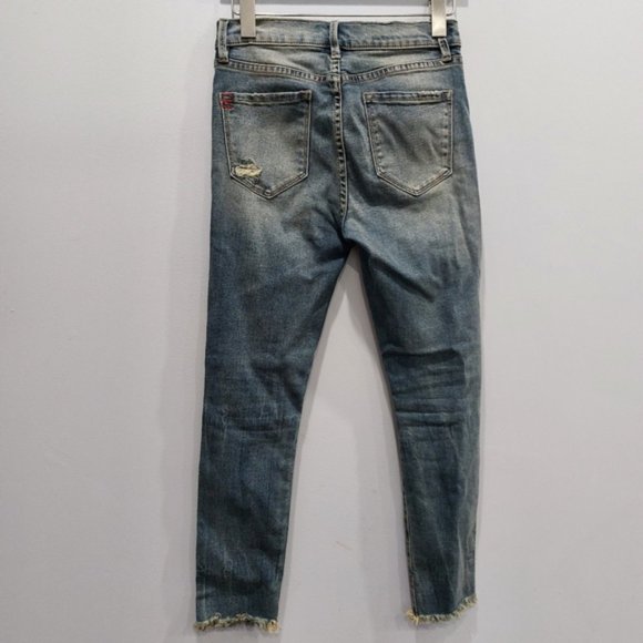 Urban Outfitters BDG Twig High Rise Cropped Jeans Size 26 - Picture 4 of 8